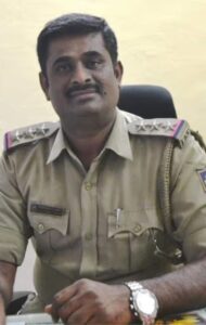 ಸೂರ್ಯನಗರ ಪೊಲೀಸ್ ಠಾಣೆಯ ಇನ್ಸ್ಪೆಕ್ಟರ್ ಸಂಜೀವ್ ಕುಮಾರ್ ಮಹಾಜನ್